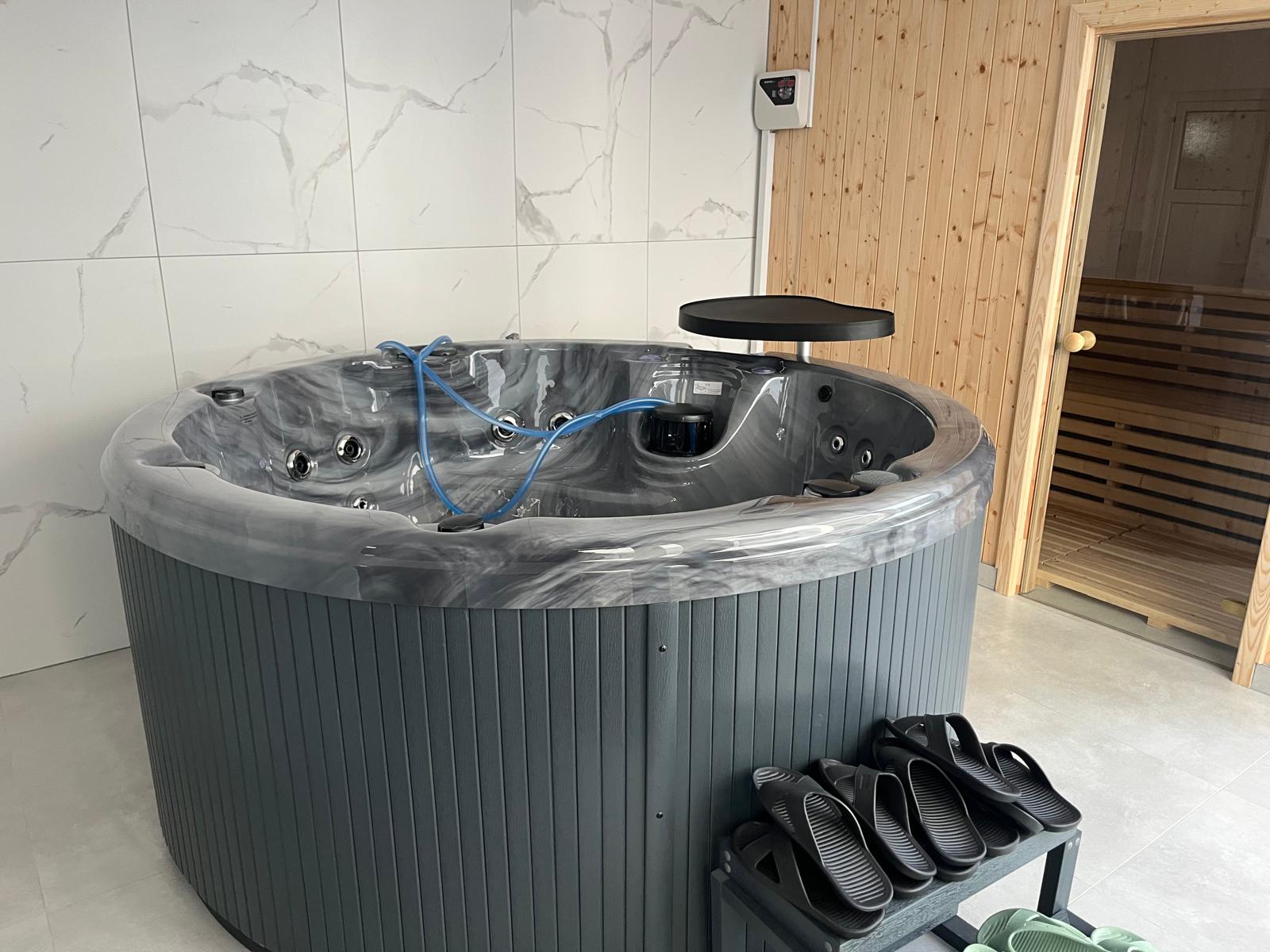 jacuzzi